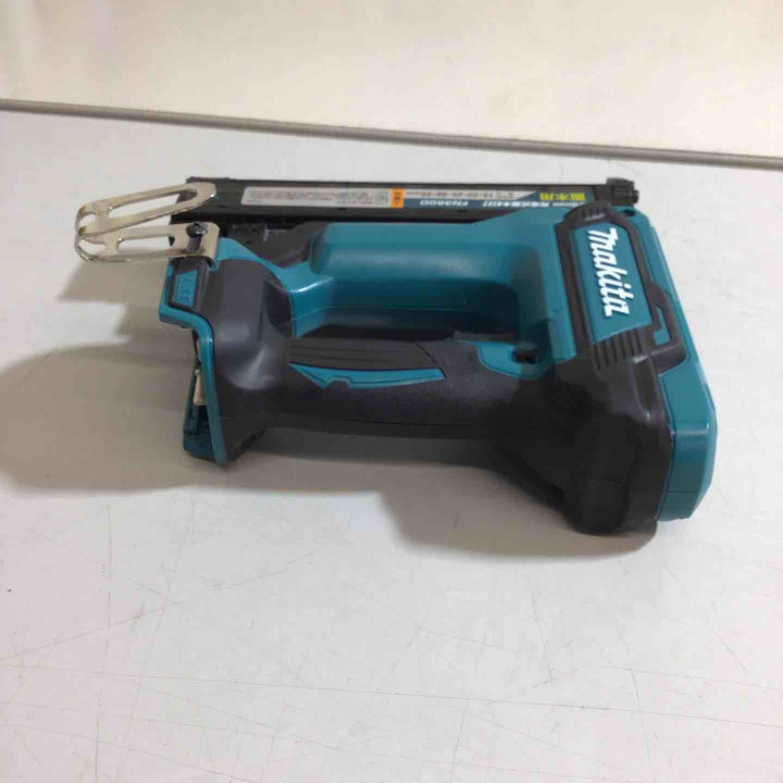 〇マキタ 充電式35mm面木釘打ち機 FN350DZ【戸田店】