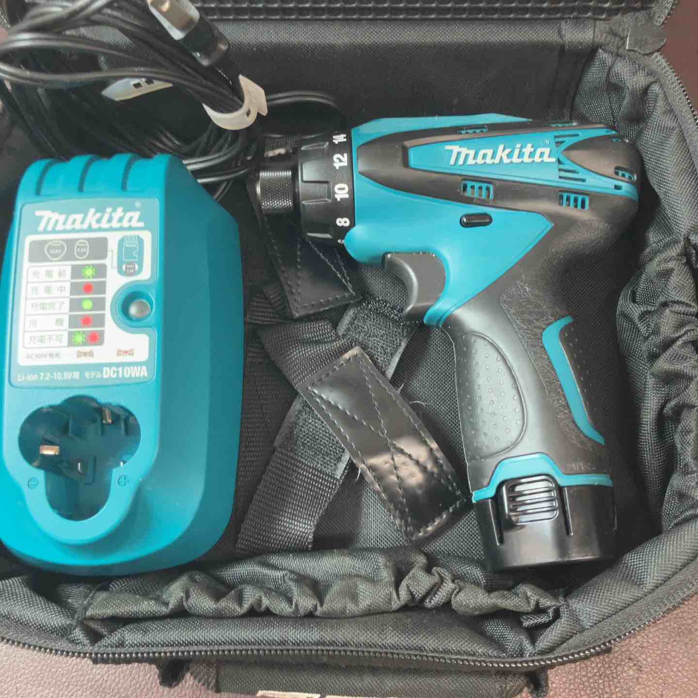 中古品】☆マキタ(makita) コードレスドリルドライバー DF030DWSP