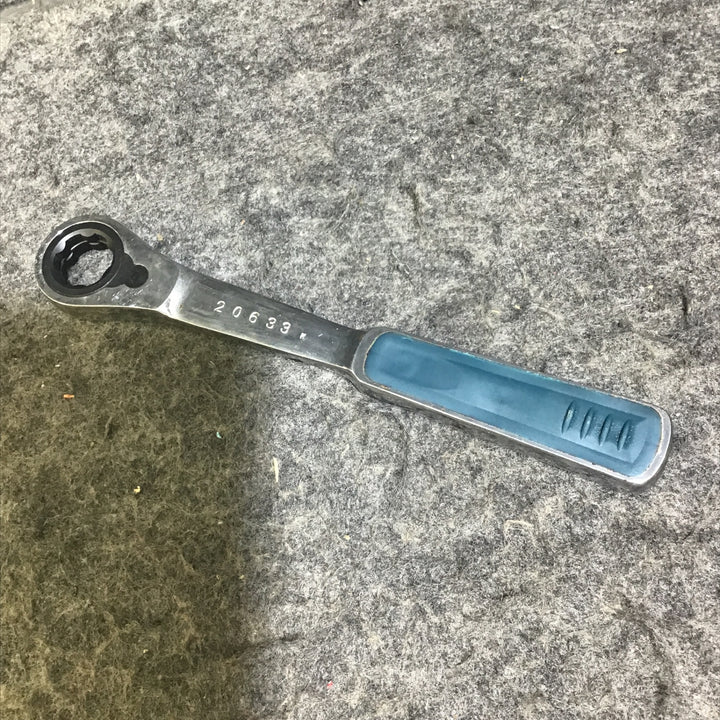 【美品】シグネット(SIGNET) ボルテックスソケットセット(10-19mm) 20565【桶川店】