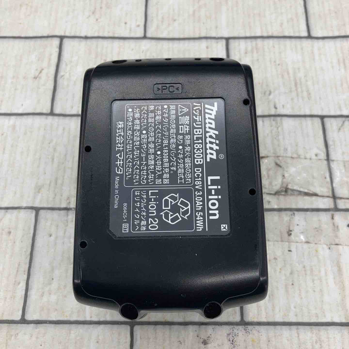 ★マキタ(makita) コードレスランダムオービットサンダ BO180DZ 集じん袋欠品、BL1830B1個付き【所沢店】