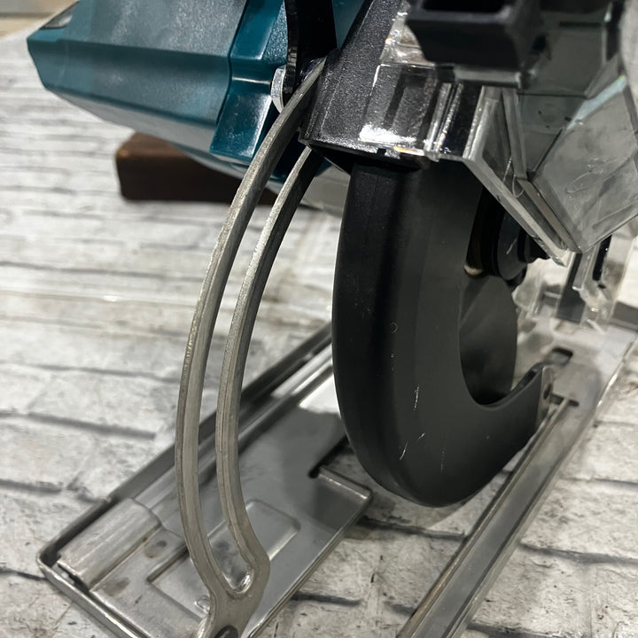 ★マキタ(makita) コードレスチップソーカッター CS553DZ【川口店】