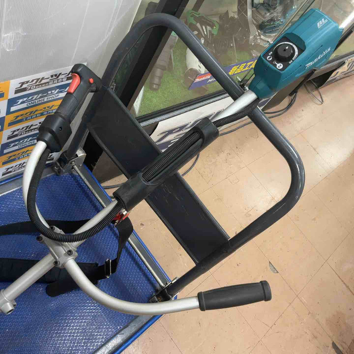 【店頭受取り限定】☆マキタ(makita) コードレス刈払機 MUR143UDZ 分割棹【草加店】