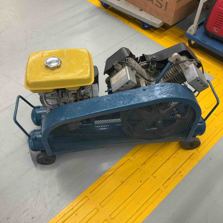 【店頭受取り限定】◇イワタ(IWATA) エンジンコンプレッサー SUE-222P【戸田店】