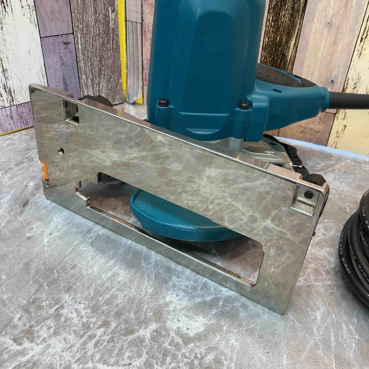 ★マキタ(makita) 電気マルノコ 5637BA【八潮店】