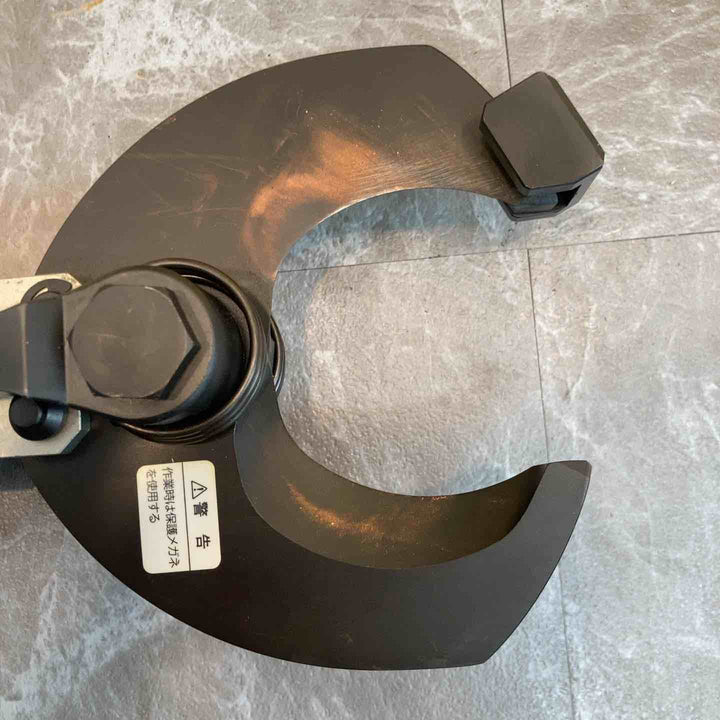 ★パナソニック(Panasonic) コードレスケーブルカッター EZ45A6K-B【八潮店】