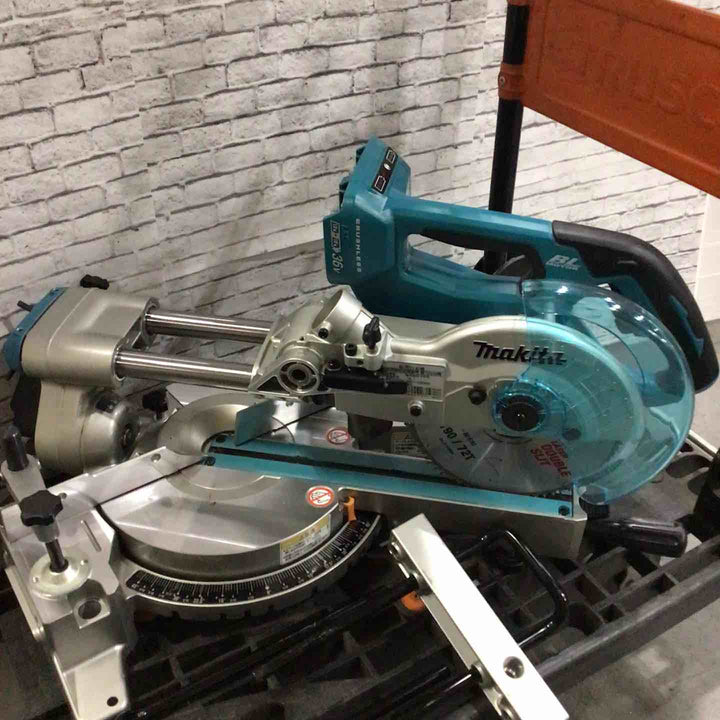 ★マキタ(makita) コードレススライドマルノコ LS714DZ【川口店】