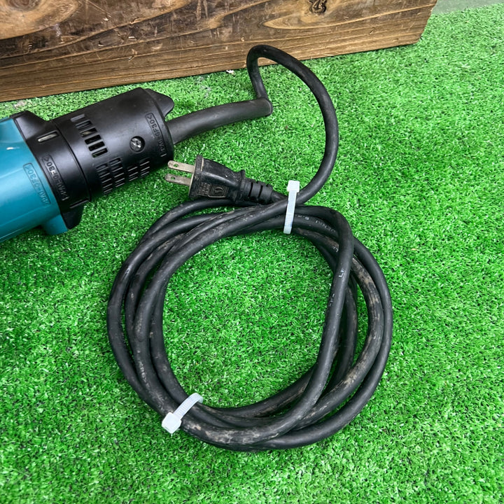 〇マキタ(makita) 集塵カバー付きディスクサンダ 9533BSK ホース付き【桶川店】