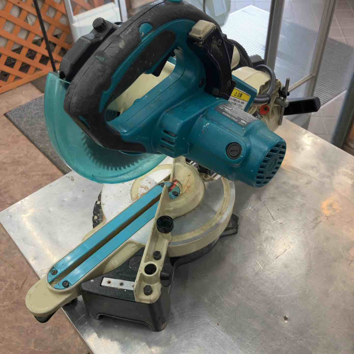 ☆マキタ(makita) 卓上スライド丸のこ LS0611FL【所沢店】