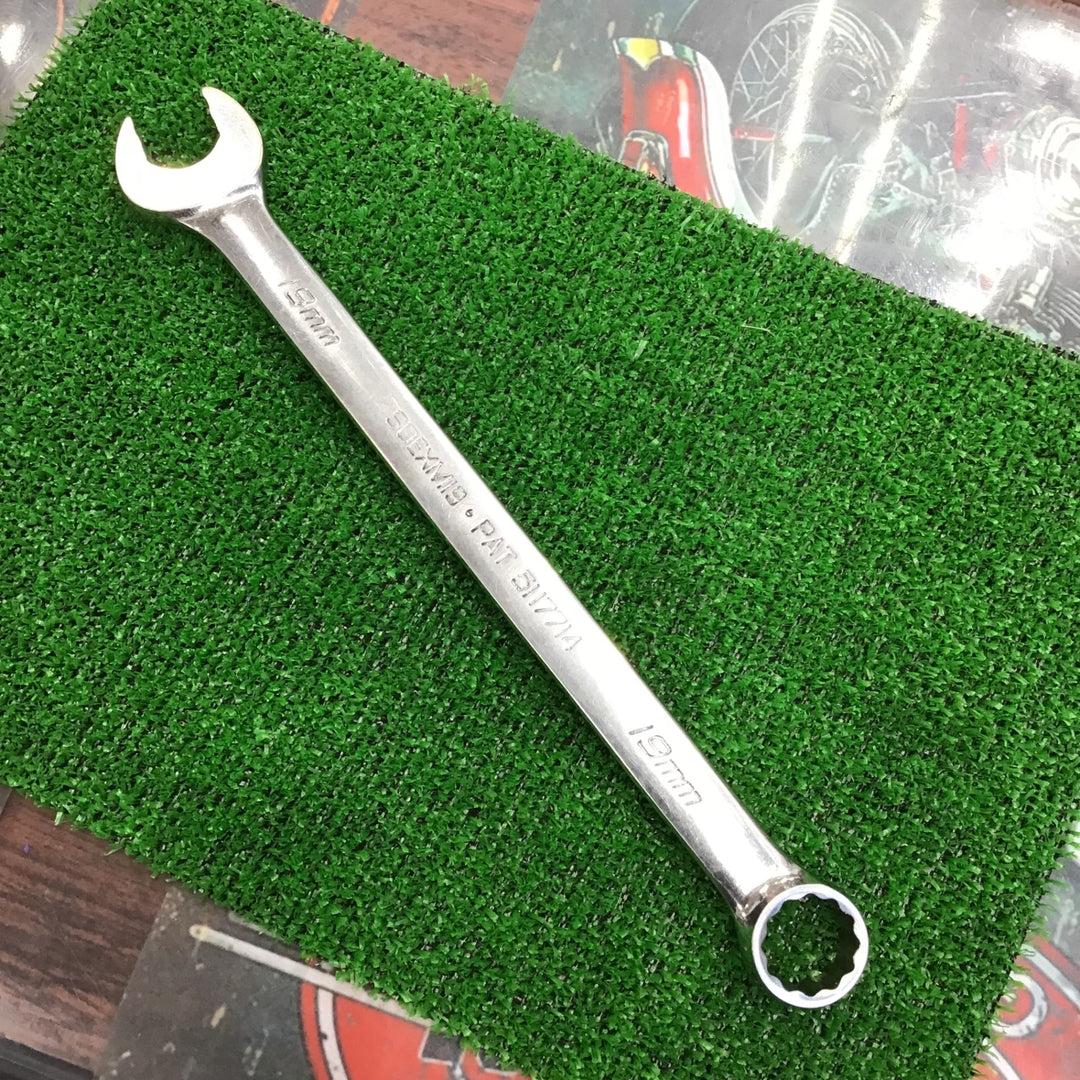 スナップオン 19mm コンビネーションレンチ ボックス/オープンエンド 15° スタンダードハンドル Flamk Drive Plus 【並行輸入】 SOEXM19【草加店】