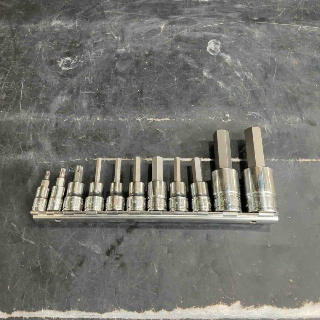 スナップオン(Snap-on) ヘックスソケット(インチ) 8点 トルクスソケット 3点 計11点セット サイズ詳細に記載あり 【草加店】