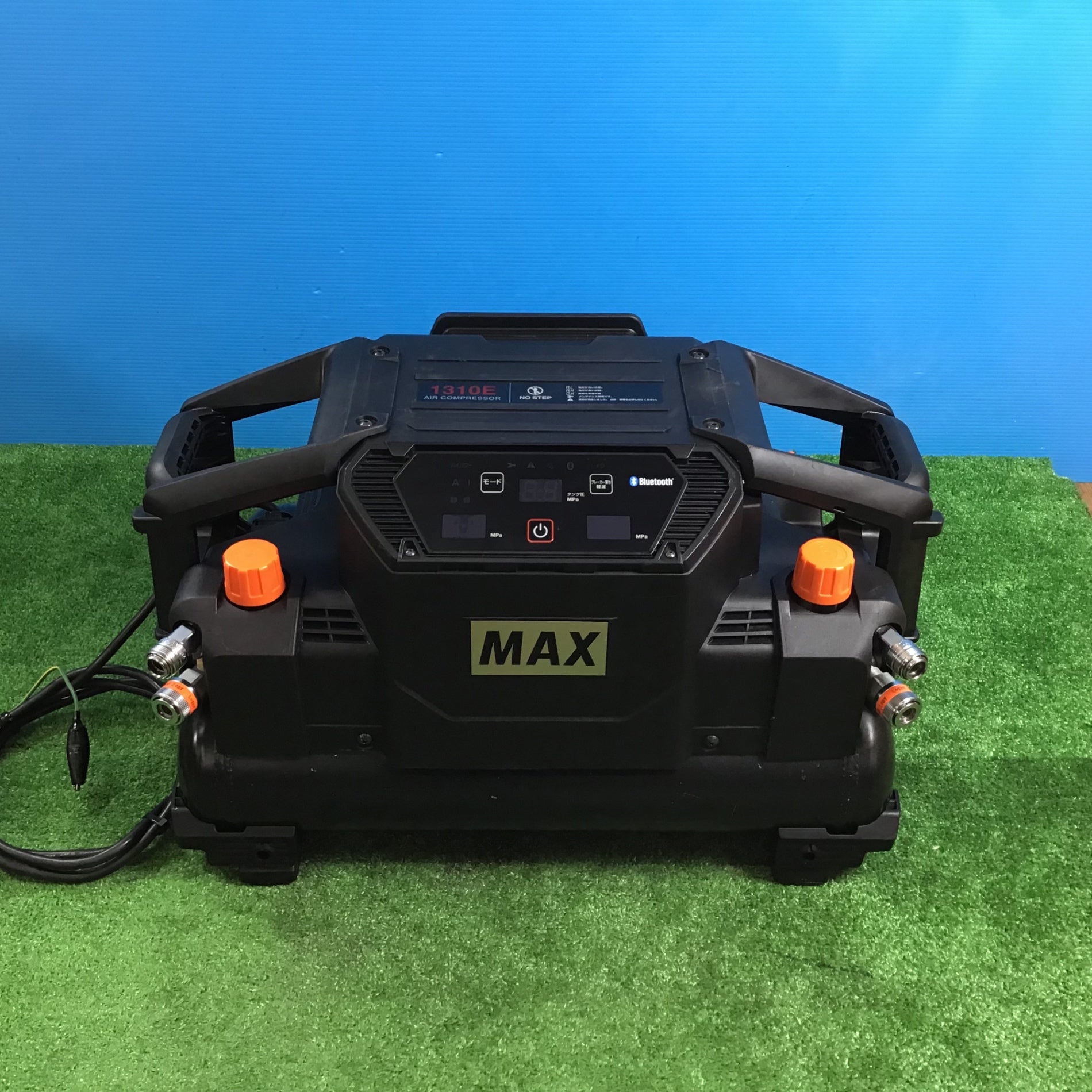 ☆マックス(MAX) エアコンプレッサー AK-HH1310E_ブラック【岩槻店