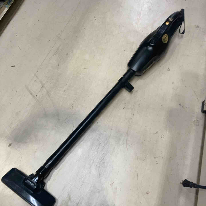 ケース有り◇パナソニック(Panasonic) コードレススティッククリーナー ブラック 本体のみ EZ37A3-B【町田店】