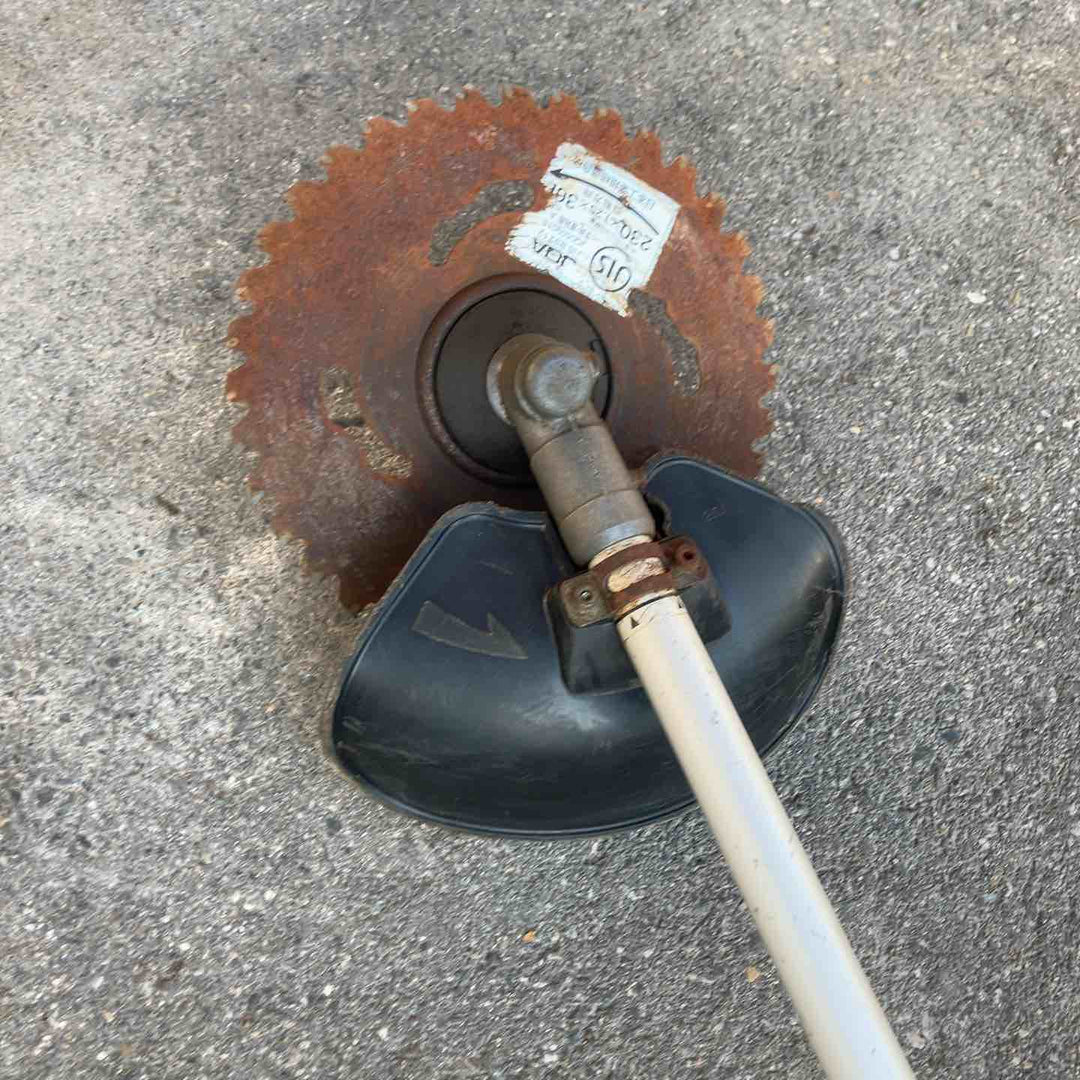 【中古品・店頭受取り限定】 共立/KIORITZ エンジン刈払機・SRE2650G 【桶川店】