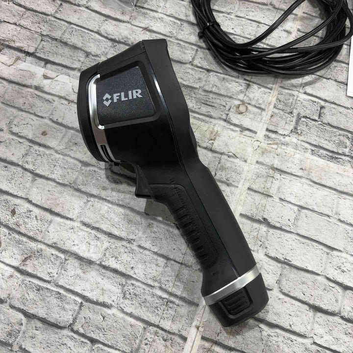 FLIR 携帯用小形熱画像カメラ サーモグラフィー CPA-E8XT【川口店】