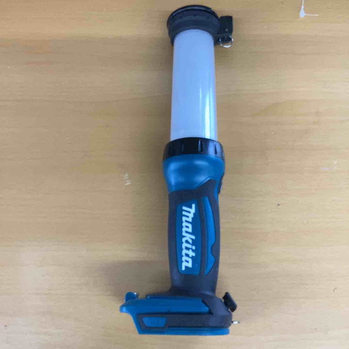 ★マキタ(makita) コードレスワークライト ML807【越谷店】