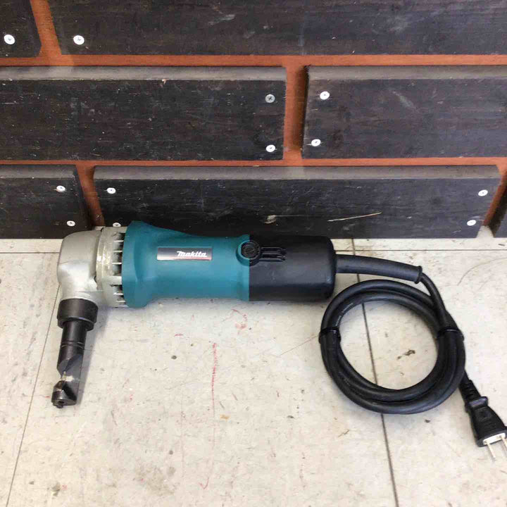 【中古品】 マキタ/makita ニブラ JN1601 【鴻巣店】