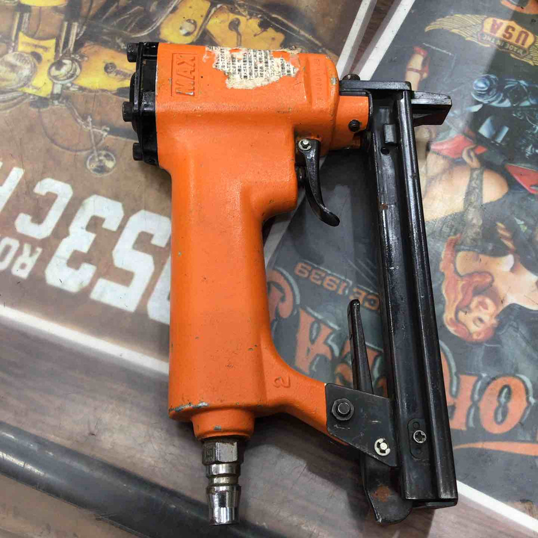 ◇マックス(MAX) 常圧ステープル用エアネイラ TA-20A/413J【草加店】
