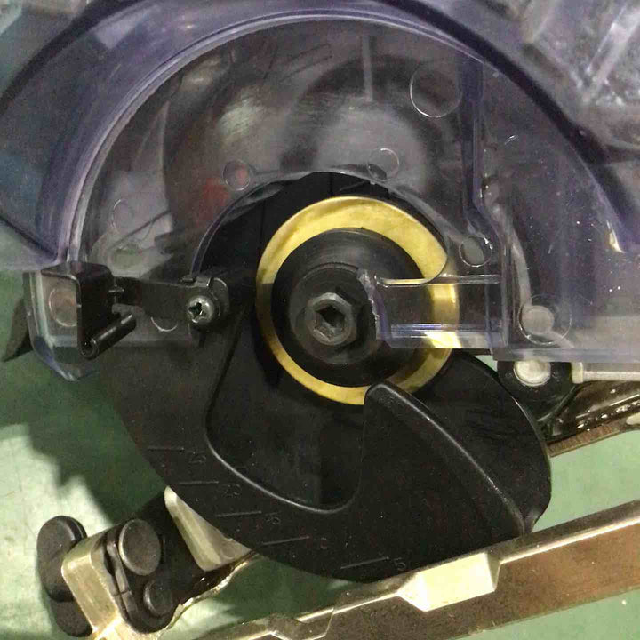 ★マキタ(makita) 防じん丸のこ KS4100F【川口店】