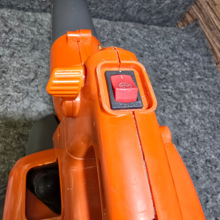 【中古品・発送可!】ハスクバーナ・ゼノア(Husqvarna) エンジンブロワ 125B ノズル付き!【桶川店】