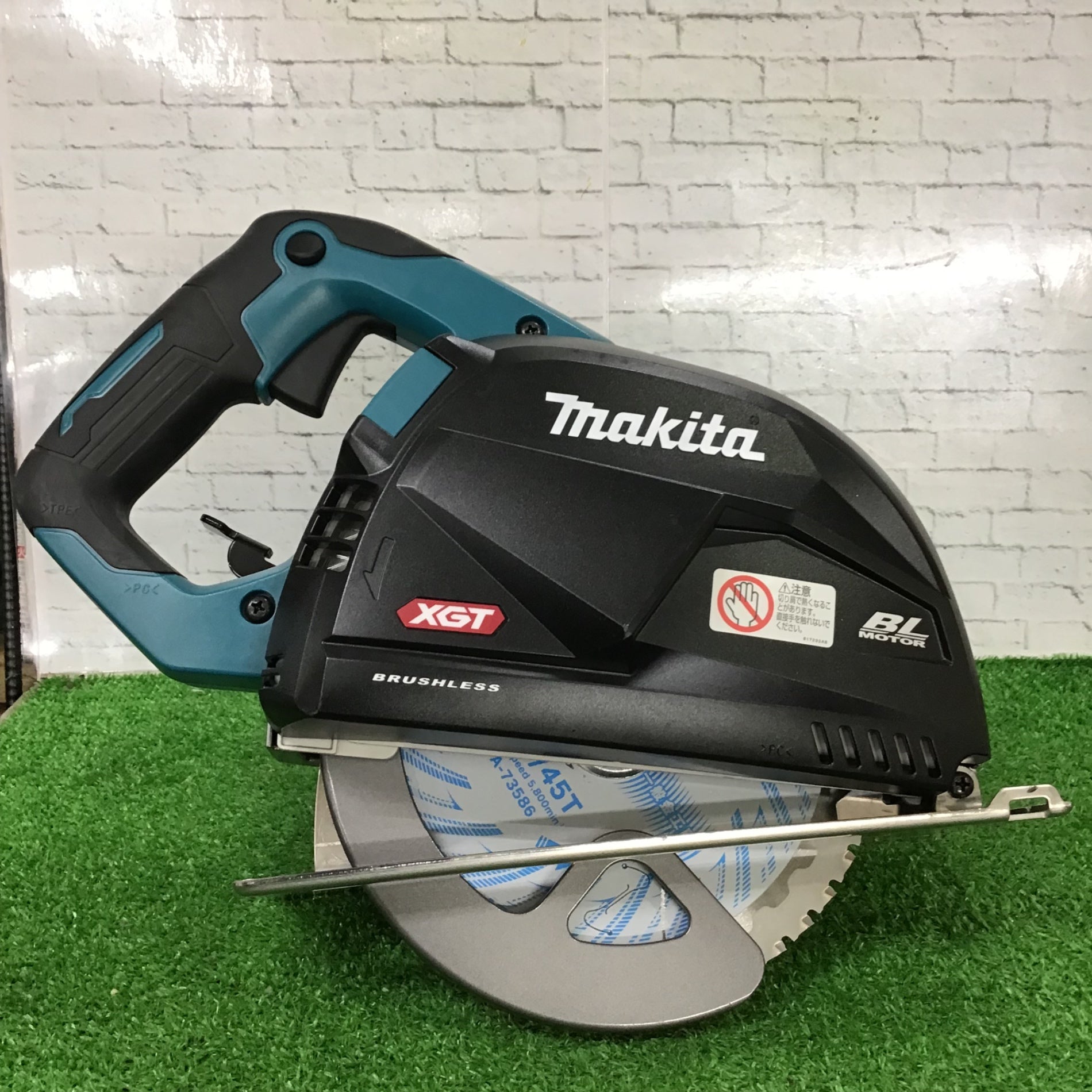 ☆マキタ(makita) コードレスチップソーカッター CS001GZ【町田店