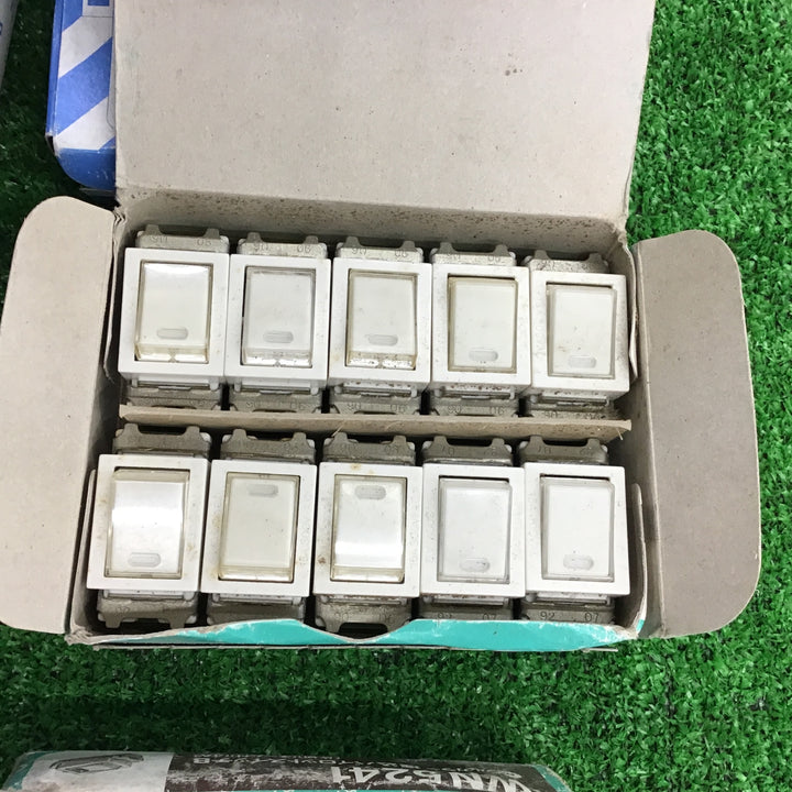 National ナショナル 埋込ホタルスイッチ WN5051 14箱 1箱10個入り 1箱WN5241混じってます【桶川店】