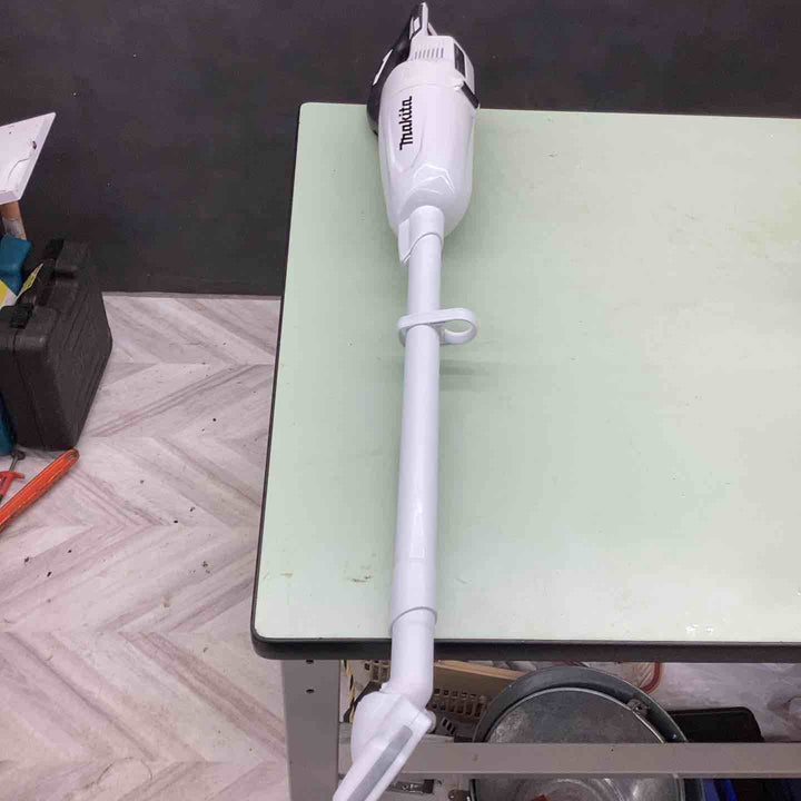 ★マキタ(makita) コードレスクリーナー CL281FDZW【越谷店】