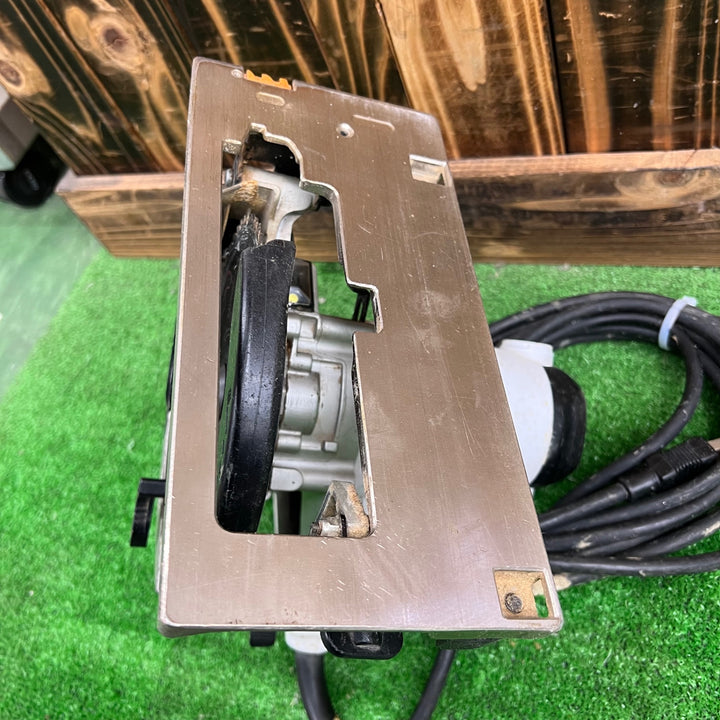 マキタ(makita) 電動マルノコ 5731 コード汚れ有 【桶川店】
