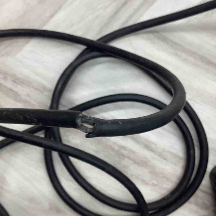 ★マキタ(makita) 卓上スライドマルノコ LS0612FL【越谷店】