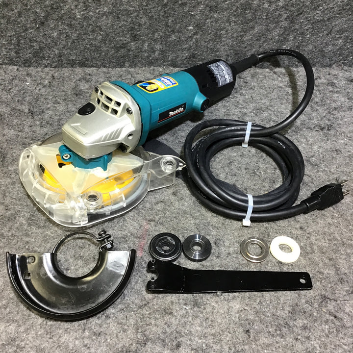 【中古】 マキタ makita  100mmディスクグラインダ 9533BLA 低速高トルク ブレーキ付 9533BLA 集じんアタッチメントセット! 【桶川店】