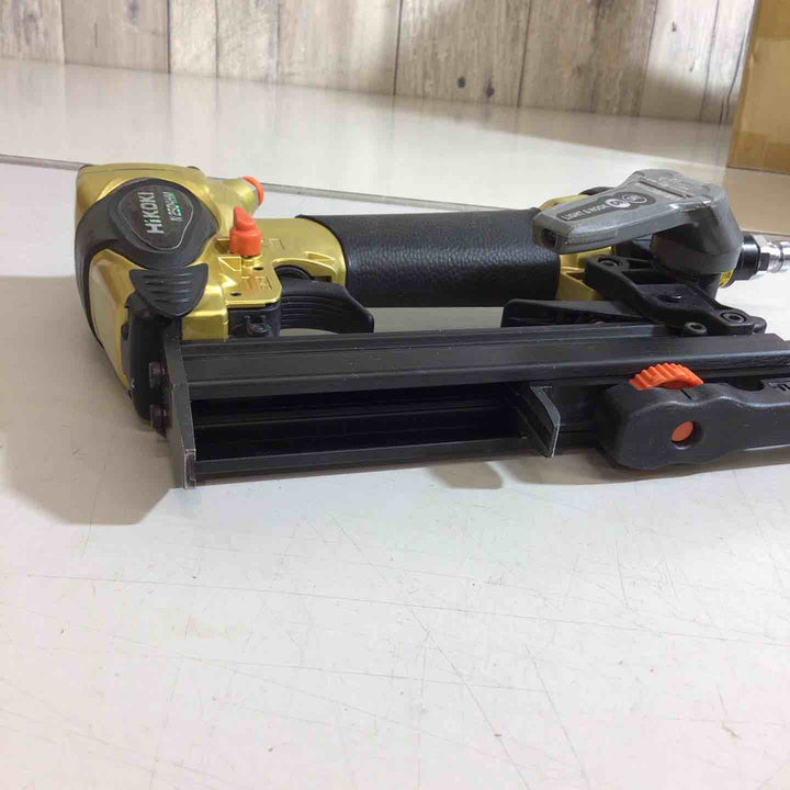★ハイコーキ(HIKOKI ※旧:日立工機) 高圧エアタッカ N2504HM【戸田店】