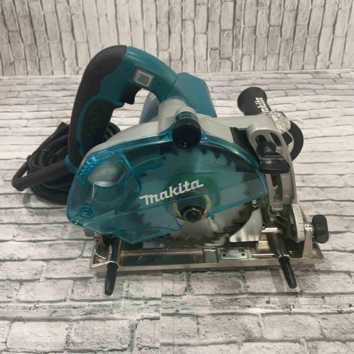 Makita - マキタ小型ミゾキリ Amazon | マキタ(Makita) 小型ミゾキリ 36.5x28x21cm 3005BA