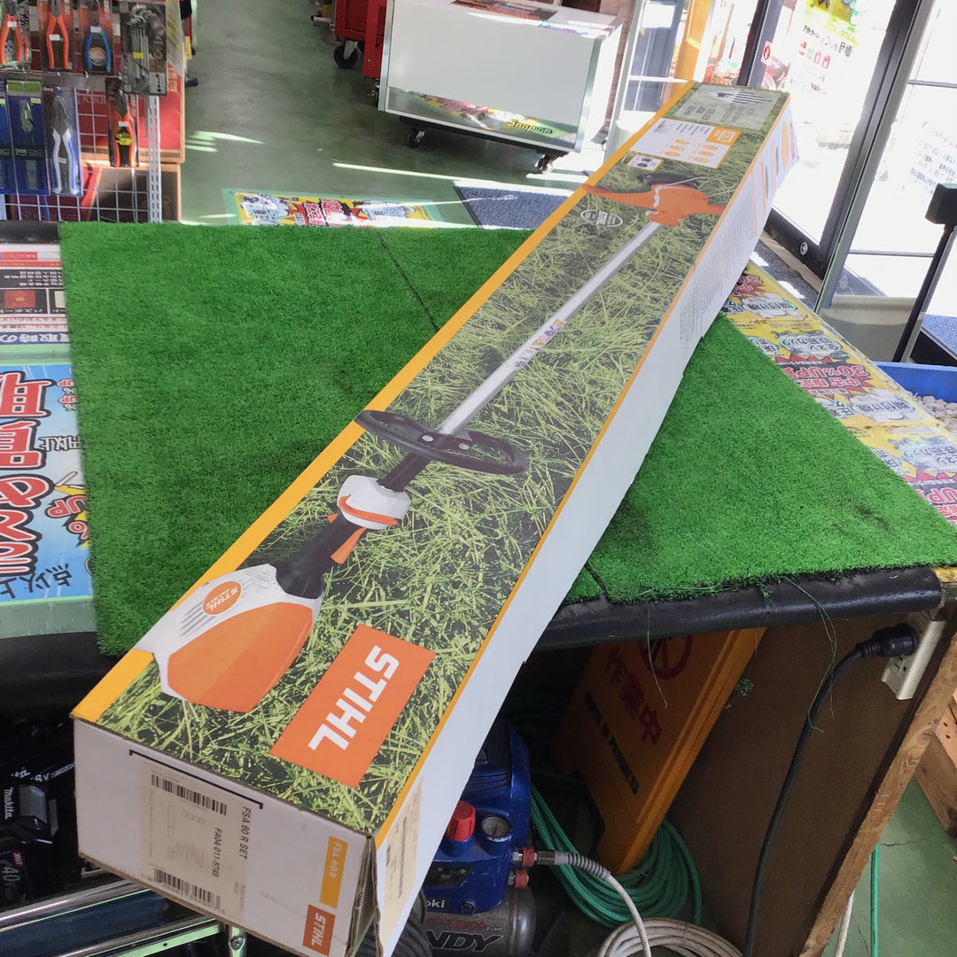 【店頭受取り限定※箱破れあり※】STHIL 36Vバッテリー刈払機 FSA60R 充電器、バッテリ付き【桶川店】