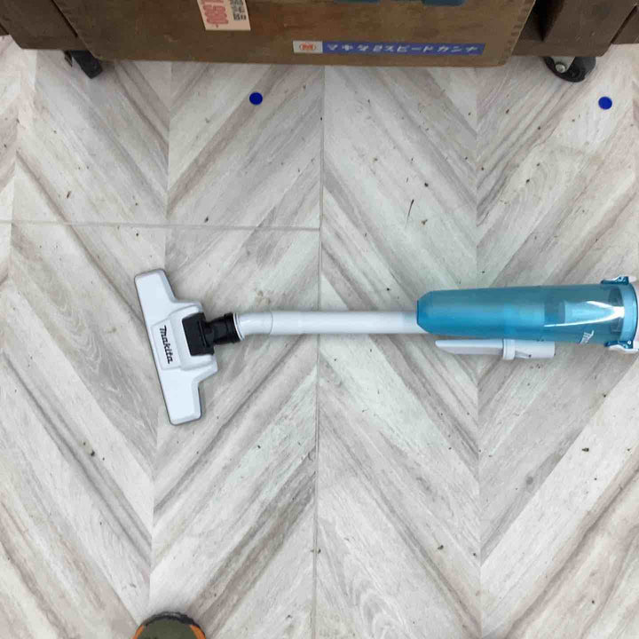 ★マキタ(makita) コードレスクリーナー CL001GZCW【越谷店】