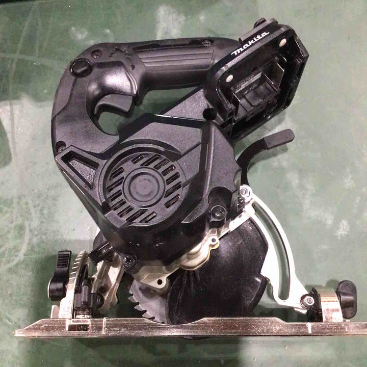 ★マキタ(makita) コードレス丸のこ HS474DRGXB【川口店】