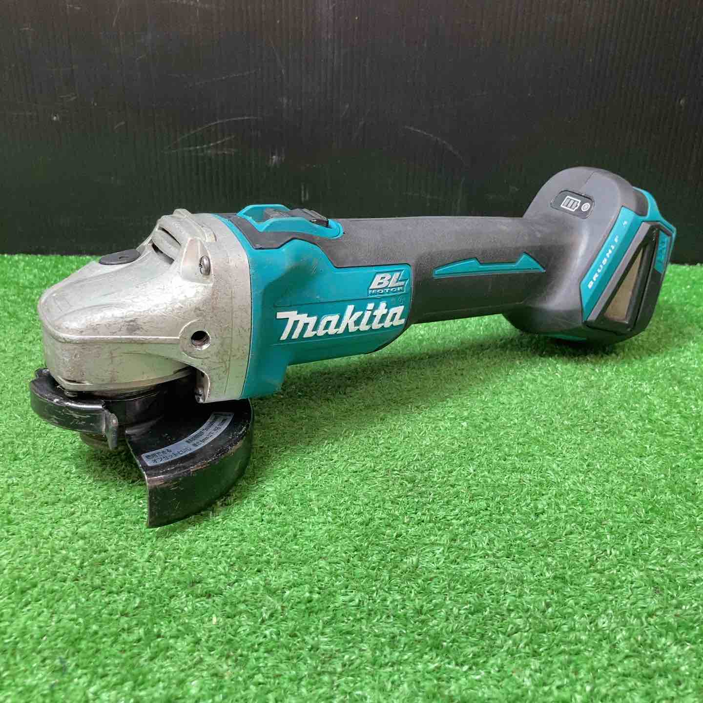 ☆マキタ(makita) 100mmコードレスディスクグラインダ GA404DZN