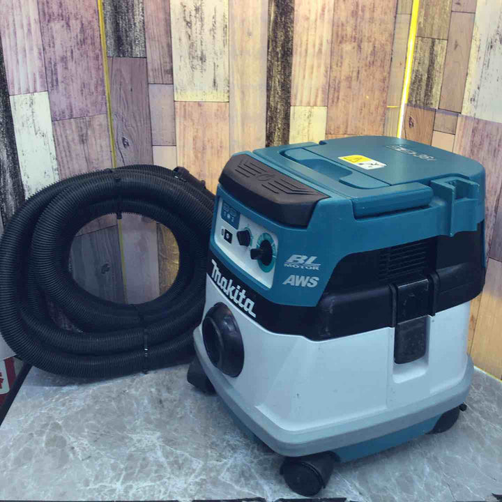 【中古品】★マキタ(makita) 粉じん専用 コードレス集じん機 VC867DZ【八潮店】