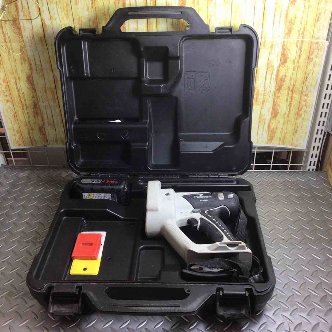 パナソニック(Panasonic) コードレス全ネジカッター14.4V EZ4540LS2S-B【川崎店】