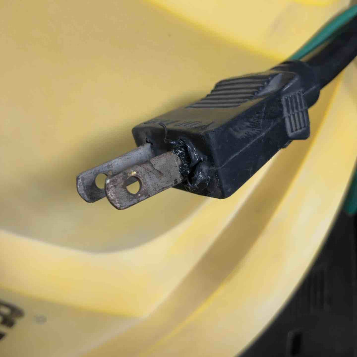 【店頭受取り限定】ケルヒャー 温水高圧洗浄機 HDS4/7-U【草加店】