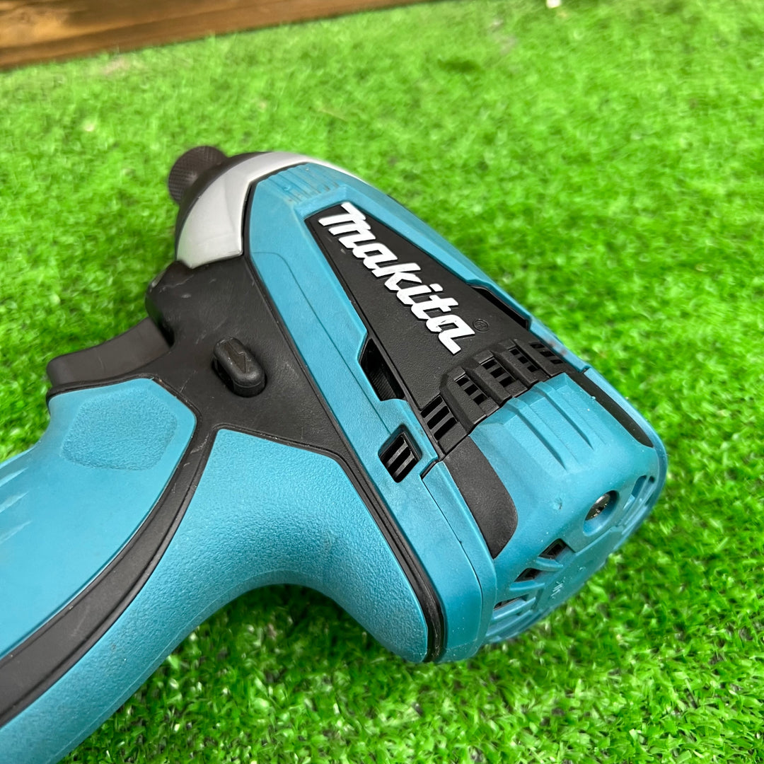 ☆マキタ(makita) コードレスインパクトドライバー TD146DZ 本体のみ【桶川店】