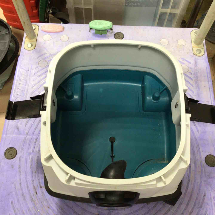 ★マキタ(makita) 集じん機 乾式 484(P)【草加店】