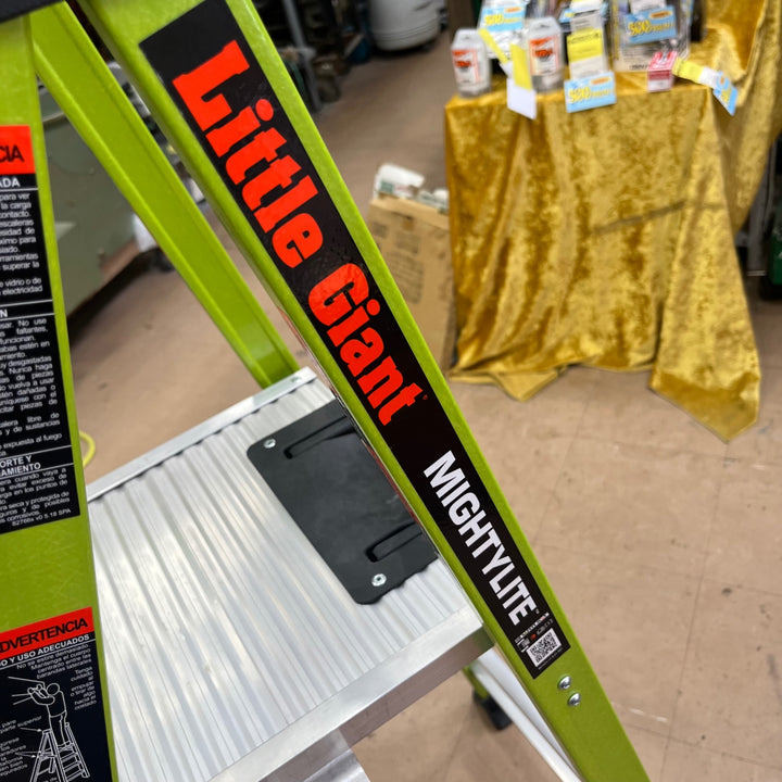 【店頭受取り限定】Little Giant マイティーライト 2.0 7FRP上わく付き 脚立  段数3 LG-15405 【草加店】