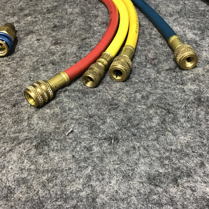 【中古品】イチネンTASCO ゲージマニホールド TA126 カーエアコン向け R134a、404対応【桶川店】