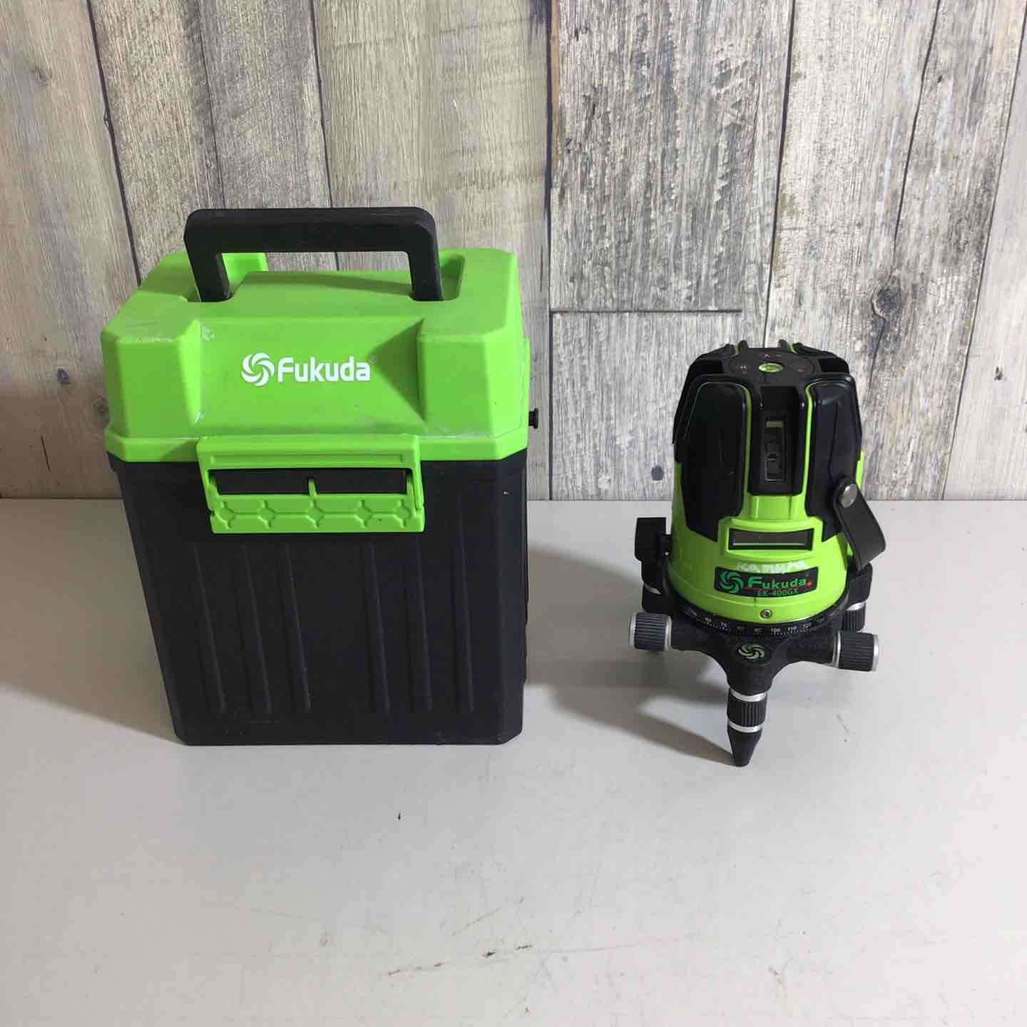 ◇フクダ(FUKUDA) グリーンレーザー墨出し器 EK-400GX【戸田店