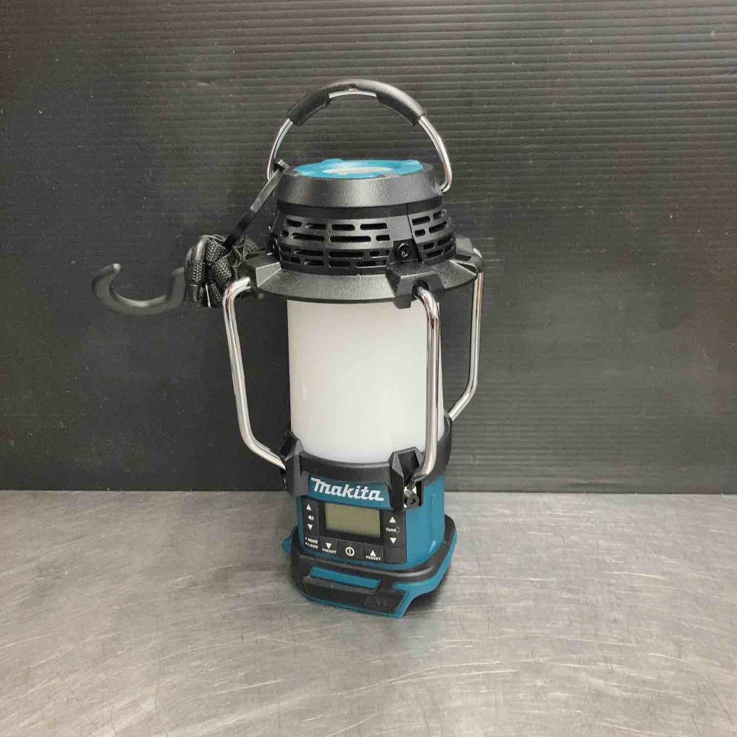 【中古品】 マキタ(makita) コードレスランタン付きラジオ MR054 【東大和店】 中古美品】 マキタ(makita) コードレスランタン付きラジオ MR054