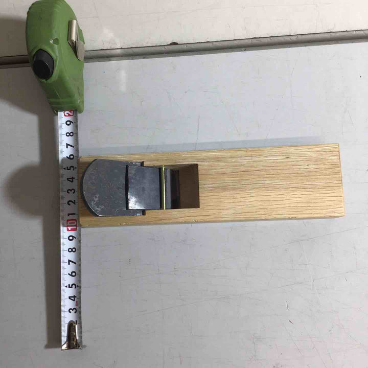 【未使用品】圭三郎 小鉋 42mm つばめ鋼 鑿 鉋 大工道具【戸田店】