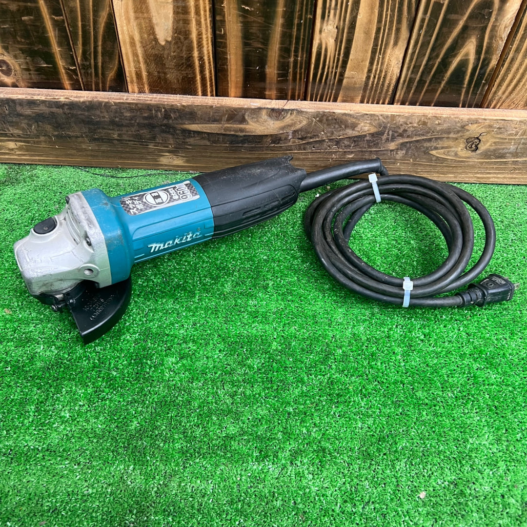 ☆マキタ(makita) 100mmディスクグラインダー GA4031【桶川店】