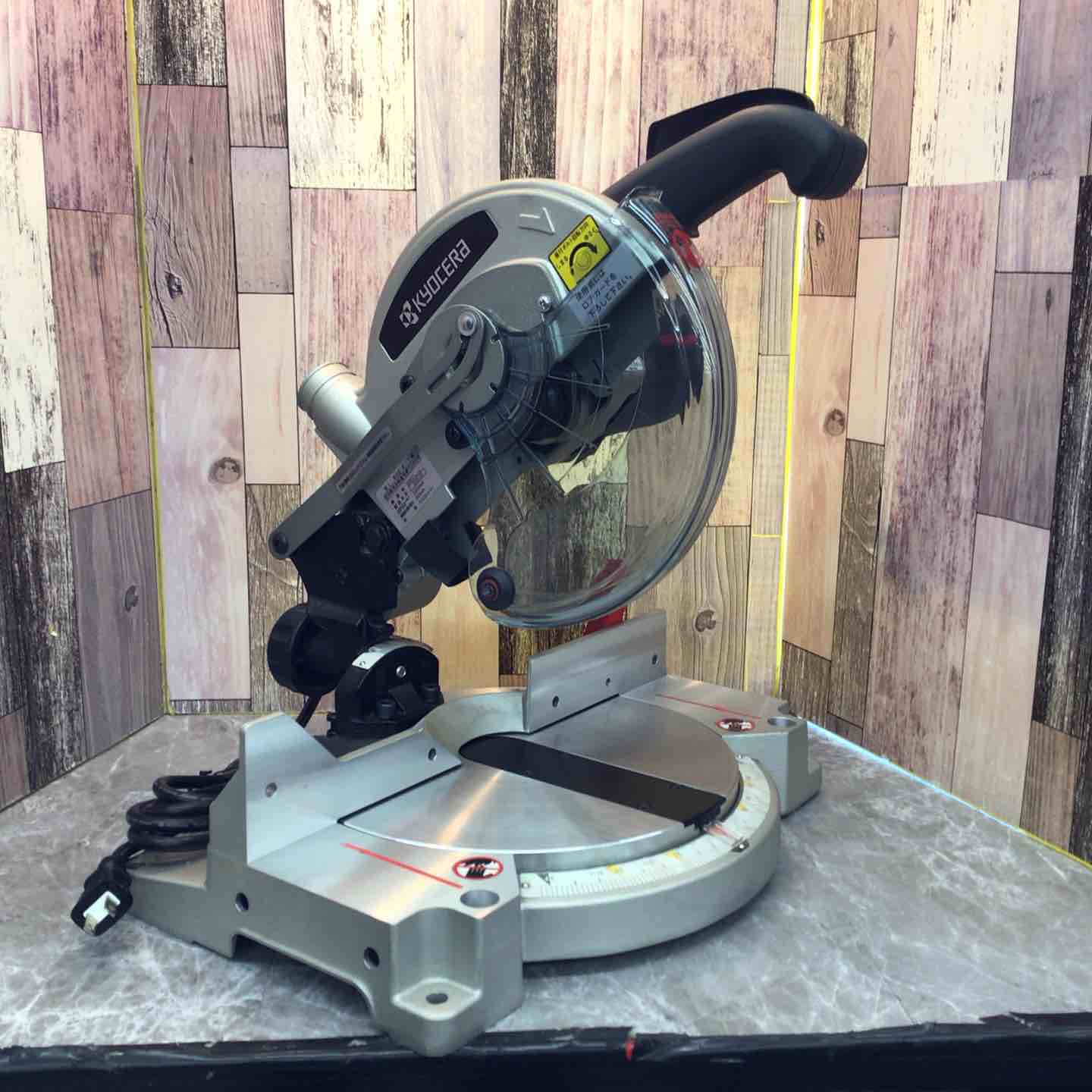 中古品】◇京セラ Kyocera プロ用 卓上切断機 ATS225 123050A 外箱無し