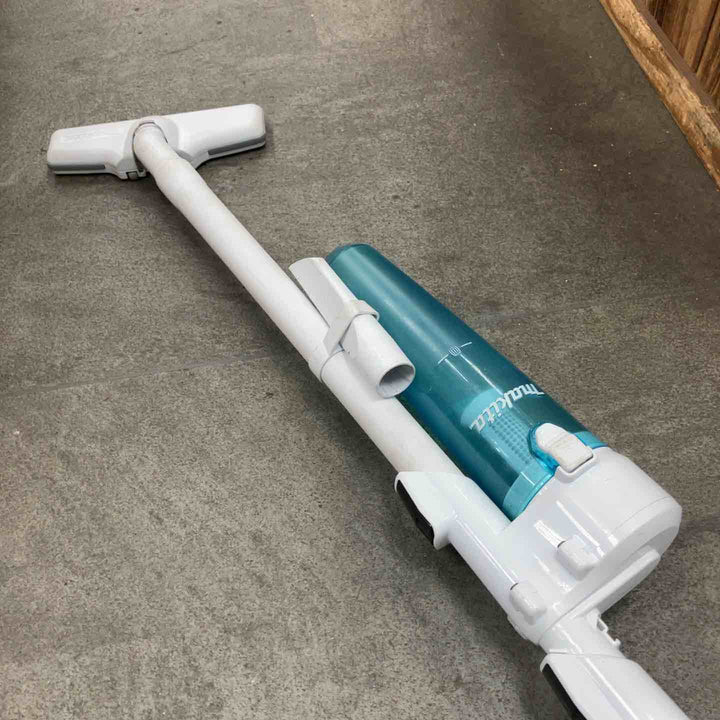 ◇マキタ(makita) コードレスクリーナ CL282FDZCW【川崎店】