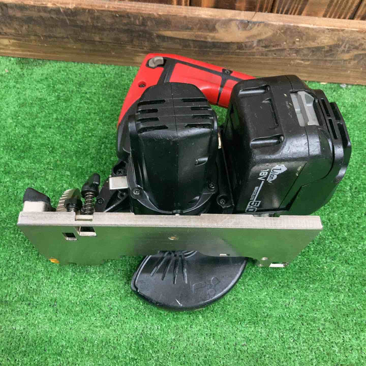 ☆マックス (MAX) コードレス防塵丸のこ PJ-CS53CDP 18V5.0Ahバッテリー×2、充電器付き。※※ダストボックスなし※※【桶川店】