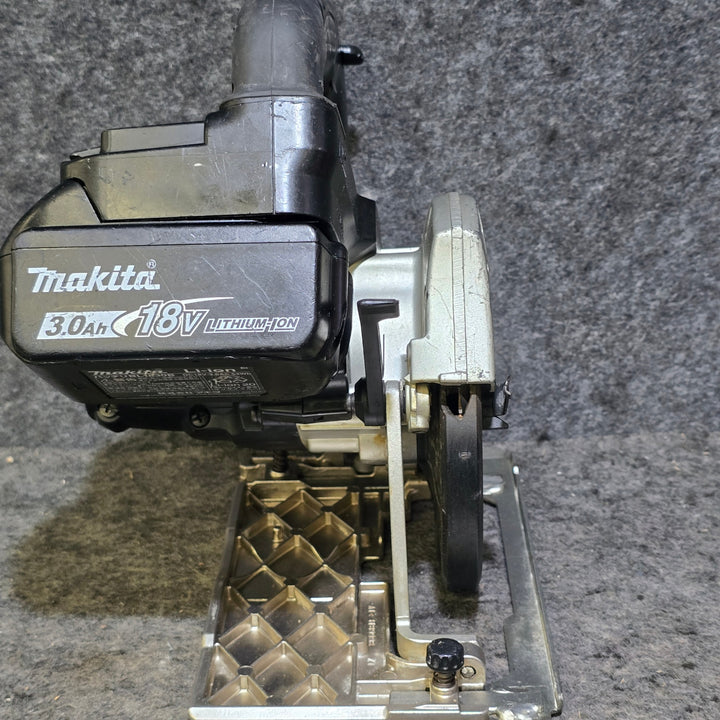 【値下げしました!中古・18V 3.0Ahバッテリ付き!】 マキタ makita 18V 125mm コードレス丸のこ HS471DZB 【桶川店】
